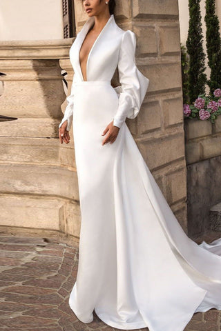 products/2321_Delicate_White_Long_Sleeves_Deep_V-neck_Wedding_Dress_with_Big_Bow_4_517.jpg