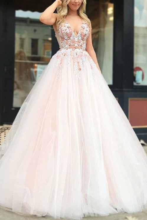 Elegant Applique V-neck Wedding Ball Gown