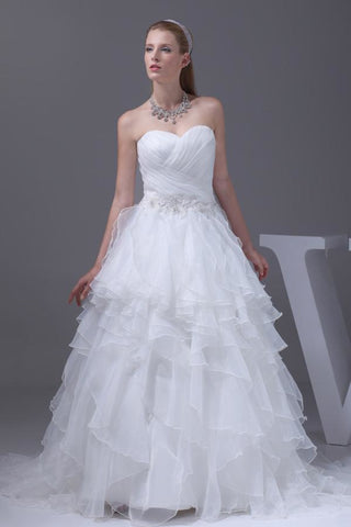 products/White-Sweetheart-Sleeveless-Elegent-Ball-Gown-Ruffled-Wedding-Dress_1.jpg