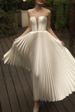 White Deep V-Neck Pleated Sleeveless Strapless Princess Dress Dresses